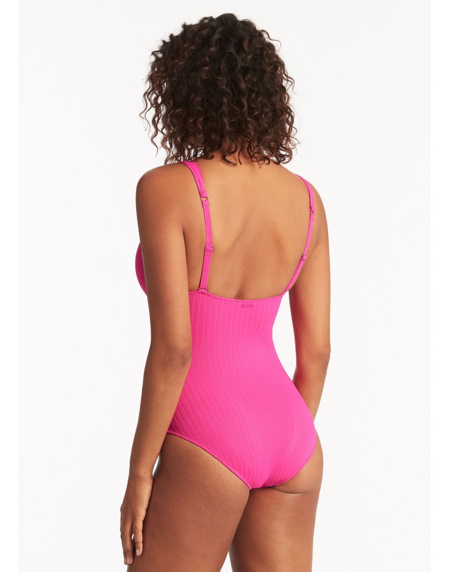 Women Beach Bunny One Pieces | Vesper Longline One Piece By Sea Level